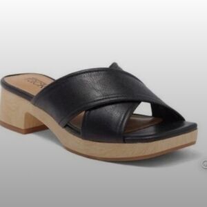 Nordstrom Rack UMA Crisscross Slide Sandals